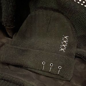 HOT TOPIC EMO GRRRL BEANIE
